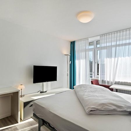 Huber Living Basic 106 Apartman Germering Kültér fotó