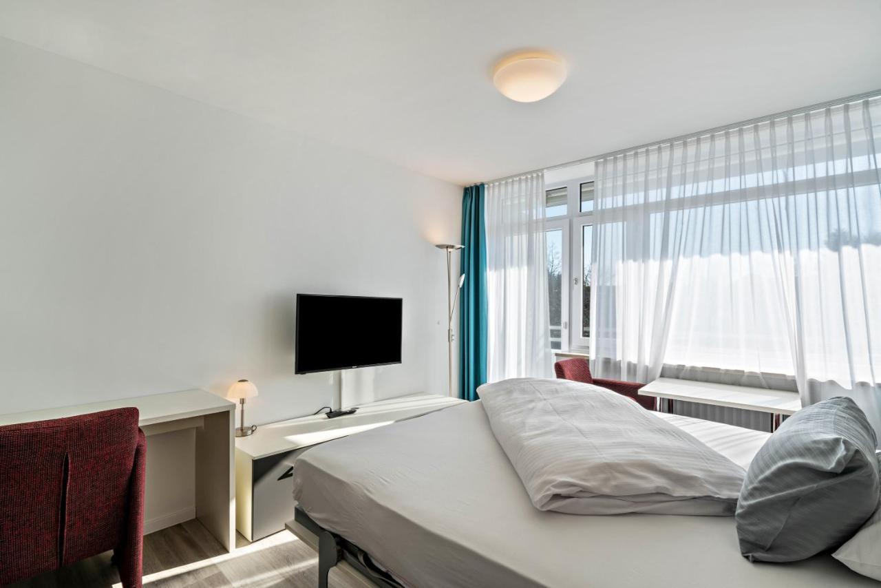 Huber Living Basic 106 Apartman Germering Kültér fotó