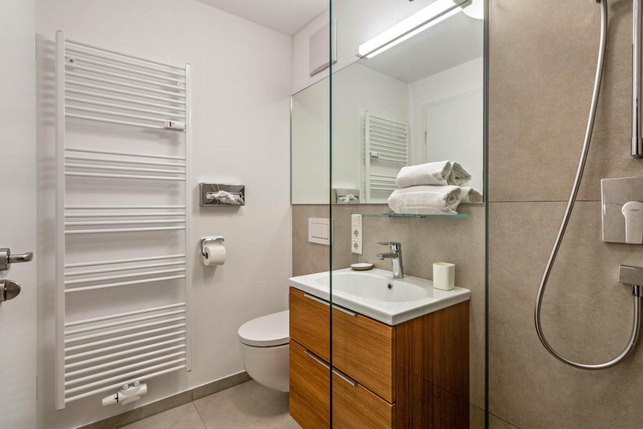 Huber Living Basic 106 Apartman Germering Kültér fotó